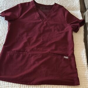 Gently loved Figs Women's Maroon Short Sleeve V-Neck Top